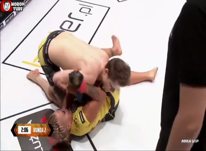 Video :MMA fans are horrified by a bout between a woman and a guy